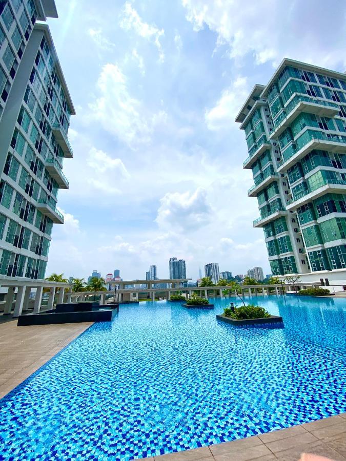 Lof Nr Midvalley Scot Garden 4tpax Apartment